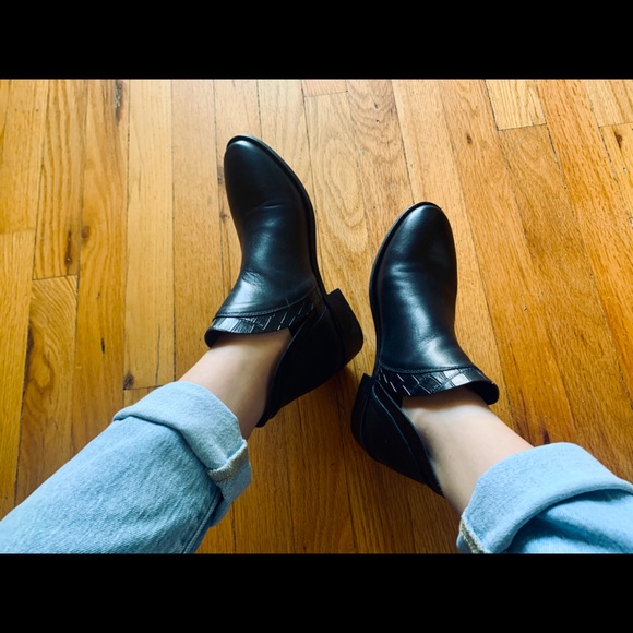 Steve Madden CRAYN Black Booties Size 7 - Picture 7 of 12